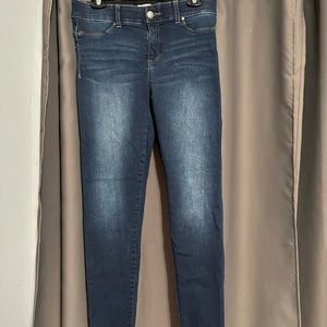 Juicy Couture Jennings size: 10. Skinny. Very stretchy